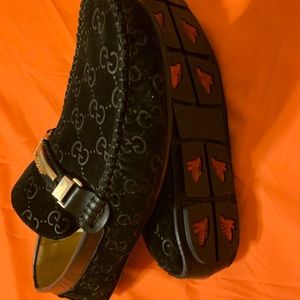 Gucci Men Loafers Black and Gold 44 size